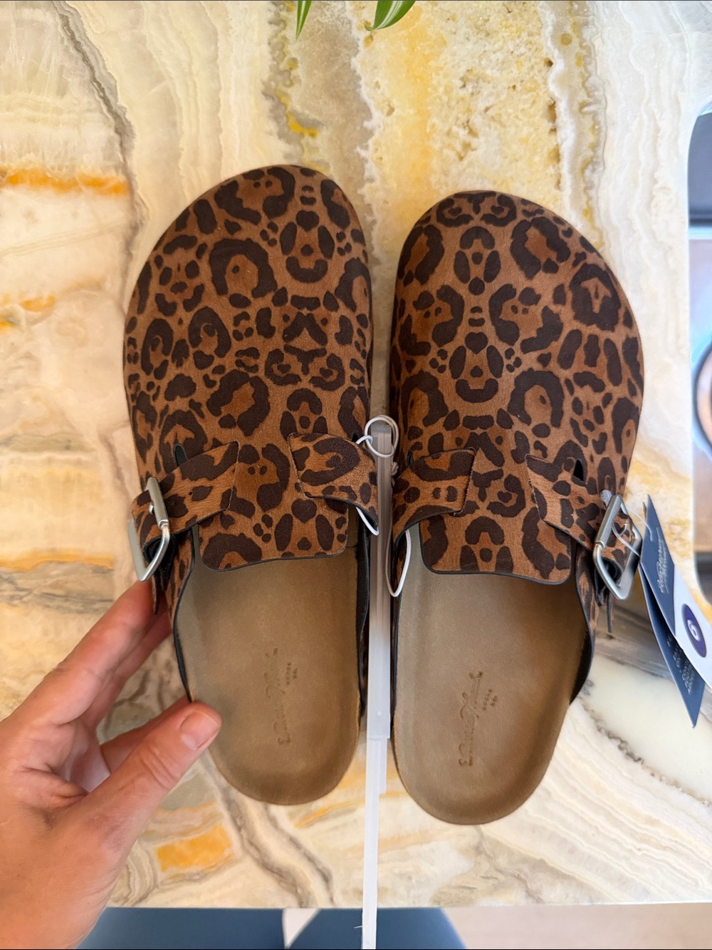 Universal Thread Leopard Print Mule / Clogs - Picture 2 of 5